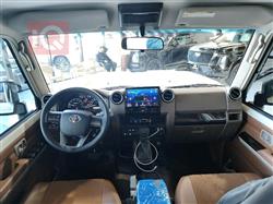 تويوتا لاند كروزر 70 بيك اب